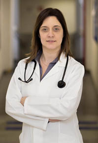 Dra. Ana Cláudia Balda: diretora da escola de Medicina Veterinária da FMU, coordenadora da pós-graduação da Medicina Veterinária FMU e sócia-proprietária da Derme for Pets, em São Paulo-SP